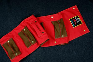 "Bellatrix" fine custom handmade folding knife and sheath roll, pocket details of inside. All edges are overstitched, each pocket is double layered attached to a triple layered backing